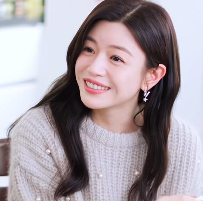 陈妍希九年后首次晒出儿子正脸，网友：基因彩票天花板! 