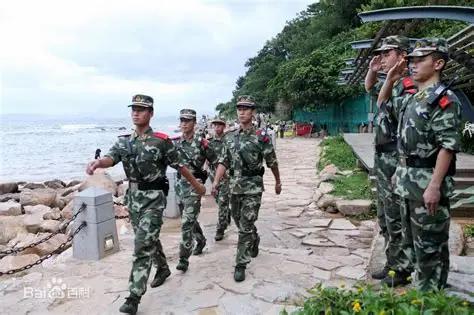 解放初期，成立人民解放军公安部队，为正兵团级单位。公安部队就是现在武装警察部队前