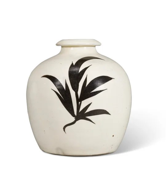 宋 磁州窯白地繪黑花紋小瓶