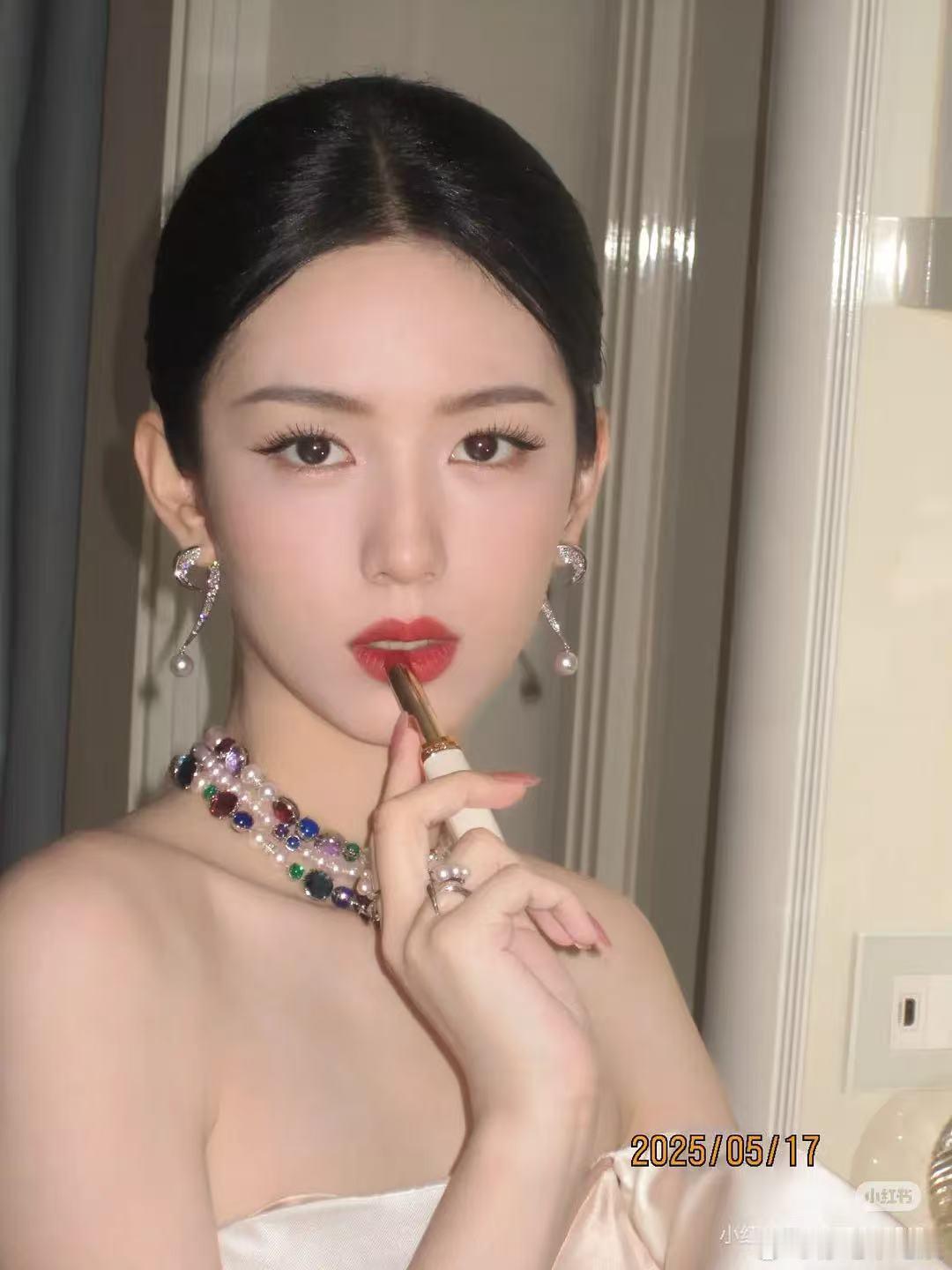 同类型美女，大家觉得谁更胜一筹呢？ 