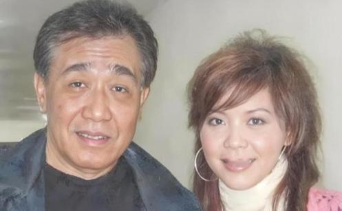 2009年，67岁的张帝娶了34岁的保姆张馨茹。这场婚姻最炸裂的地方，不是33岁