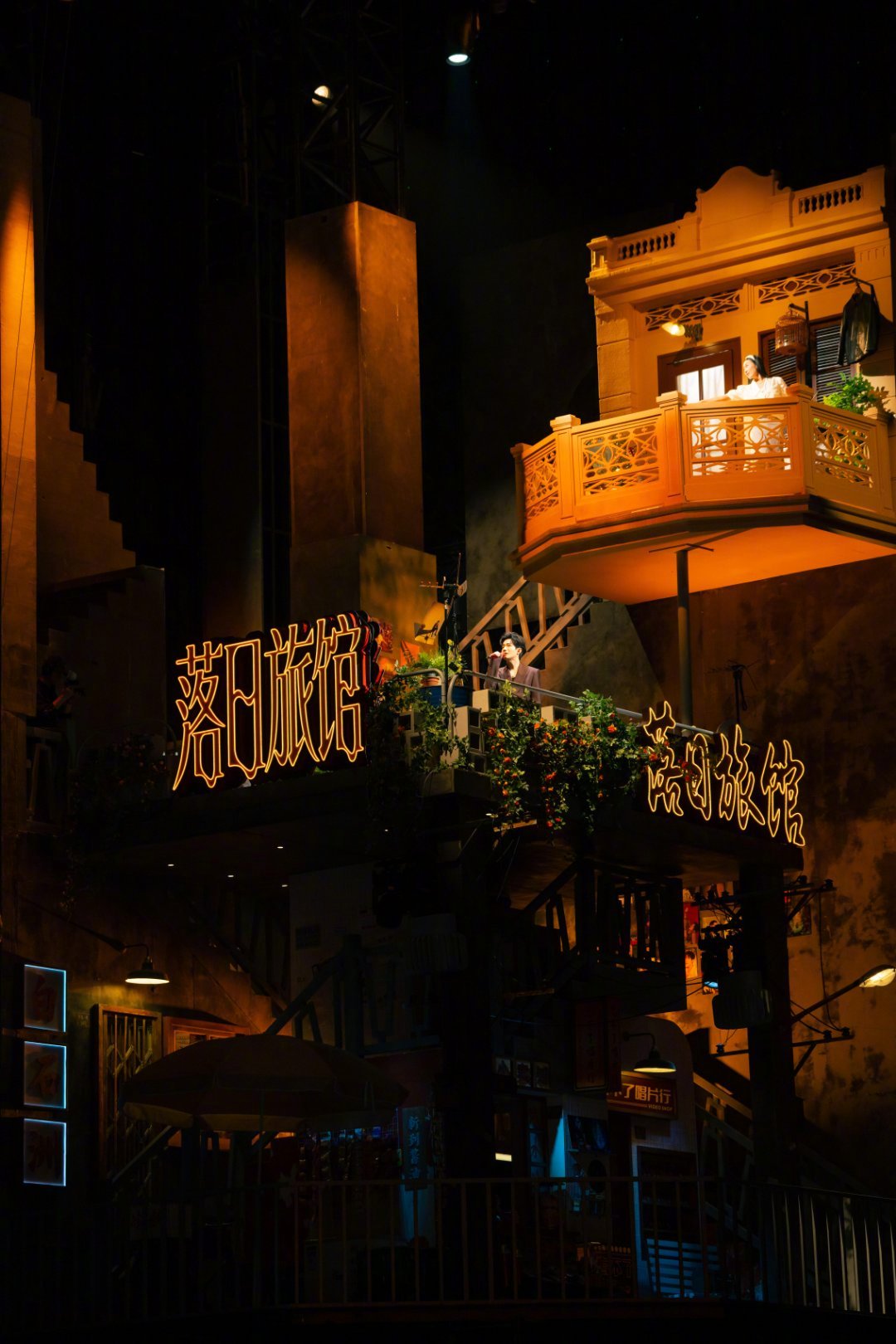 听说陈楚生也参与了设计，生哥到底还有多少惊喜是歌迷不知道的啊！！真的好权威！现场