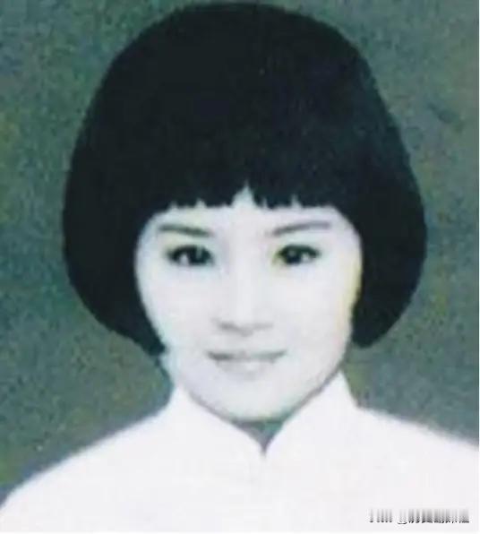 [太阳]1931年厦门刑场上，怀胎八月的梁慧贞摘下手表塞给刽子手：“不要打我的肚