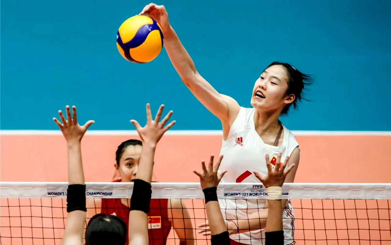 U21女排世锦赛今天进行第二阶段第二轮的比赛，中国队3-1击败日本队，不仅送给日