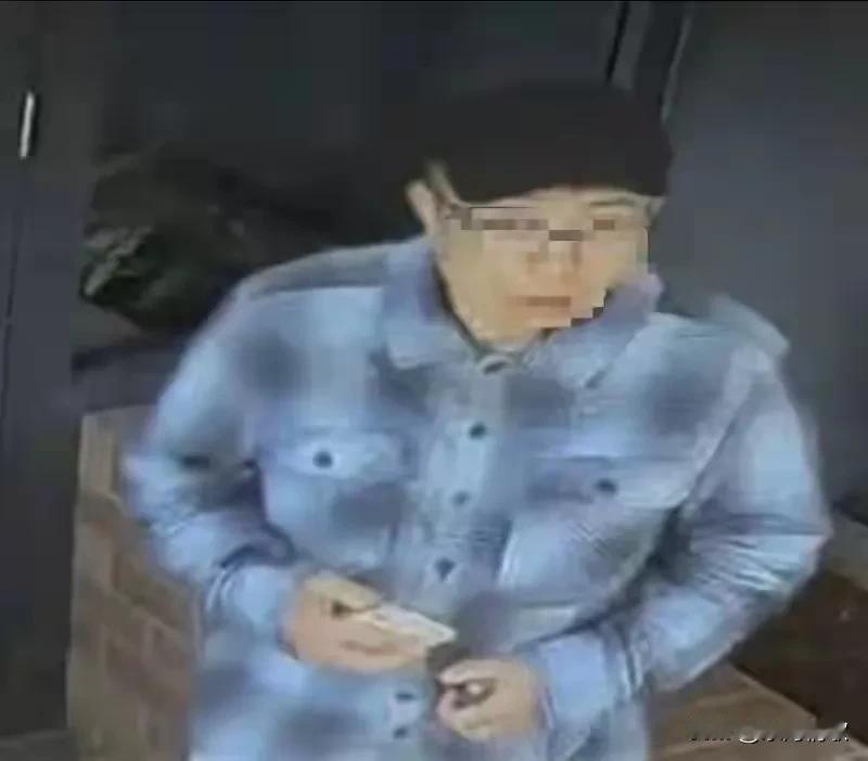 这真是太令人发指了。10月3日南方都市报报道一名中国男子涉嫌用咖啡泼伤澳婴儿出逃