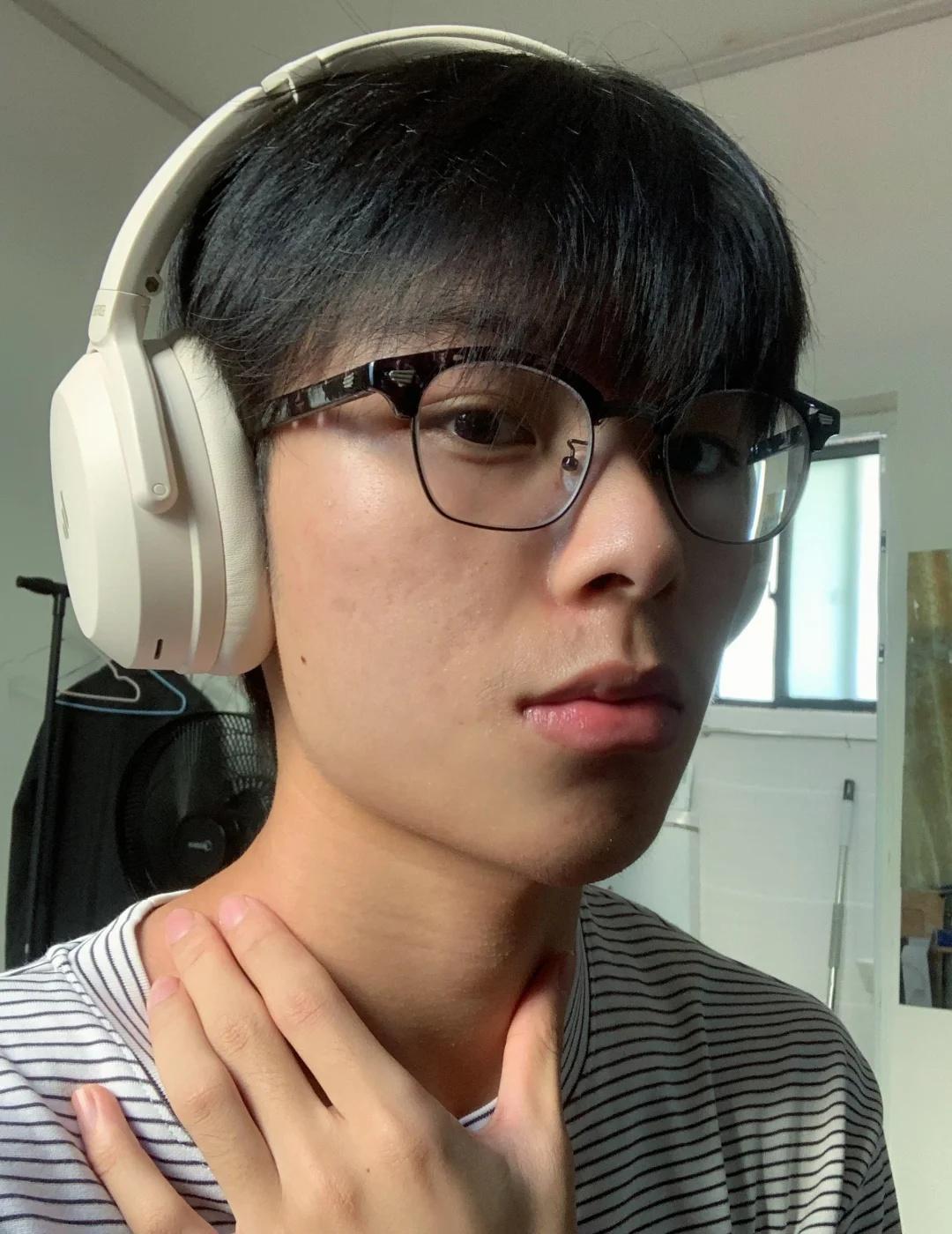 漫步者MT6Pro实测分享，眼镜党福音！
作为一名刚入职的初语老师，每天不是在备