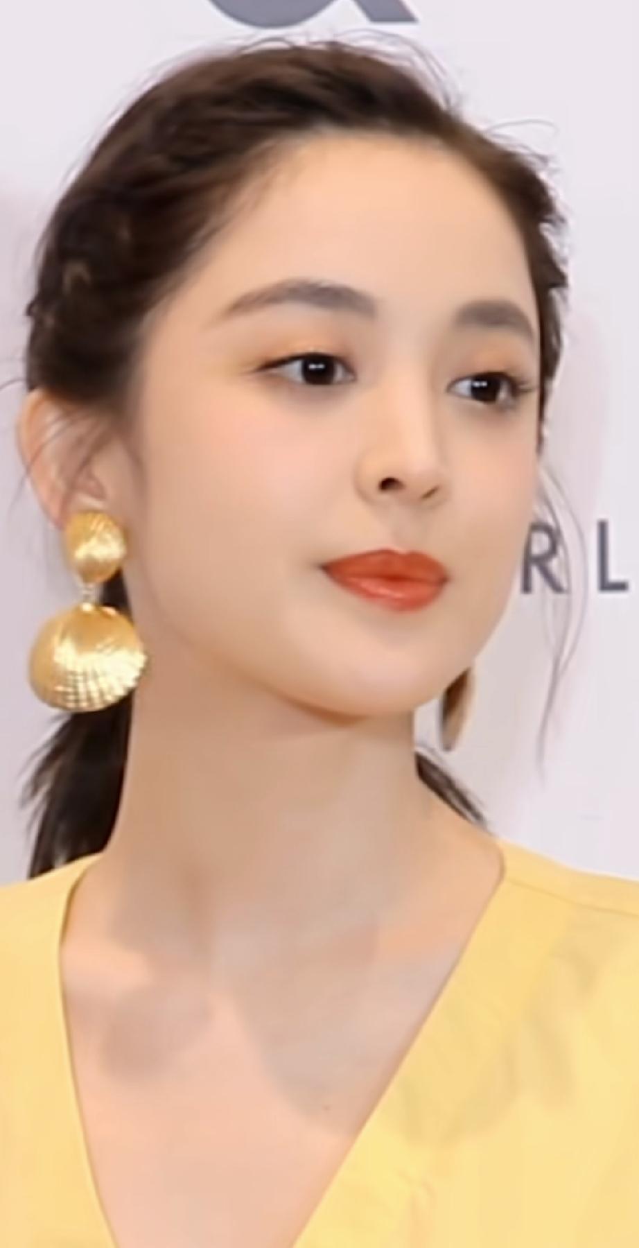 娜扎
活动现场截图[比心]