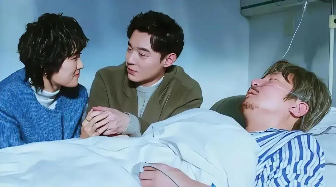 别再吹捧什么商业大佬了。
 
2024年，最稀缺的人其实是“老舅”崔国明。
 