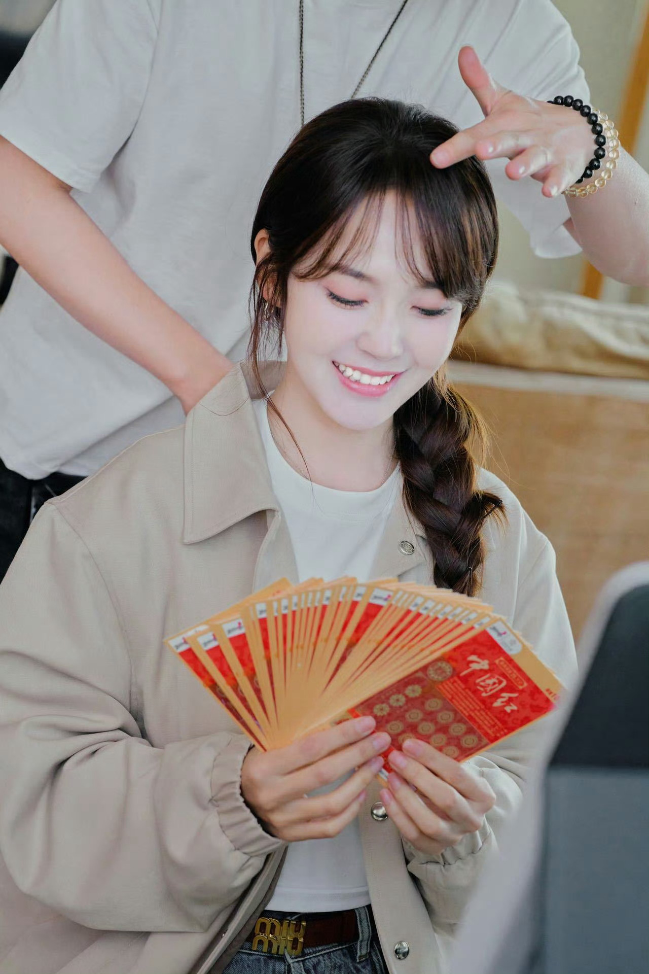 新年第一桶金是张佳宁给的张佳宁这波操作真溜，路演直接变好运派送现场，刮刮乐一亮相