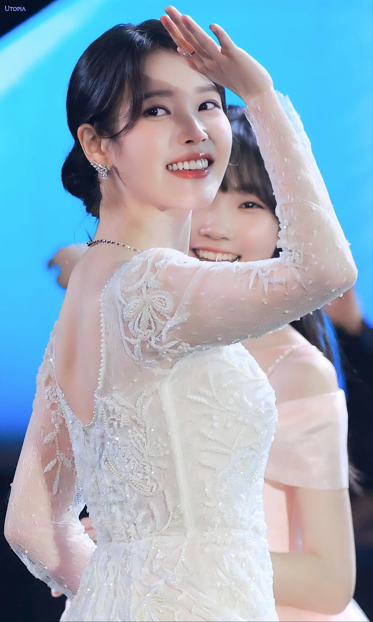 IU[超话]  💗IU李知恩0516生日快乐 250505 IU百想艺术大赏高