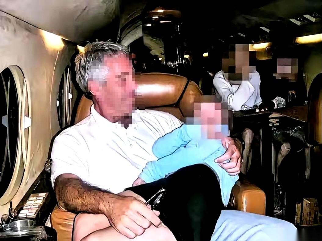 把无人认领的流浪汉遗体，拆成零件卖掉。
颅骨、脊髓、眼角膜……明码标价。
你敢信