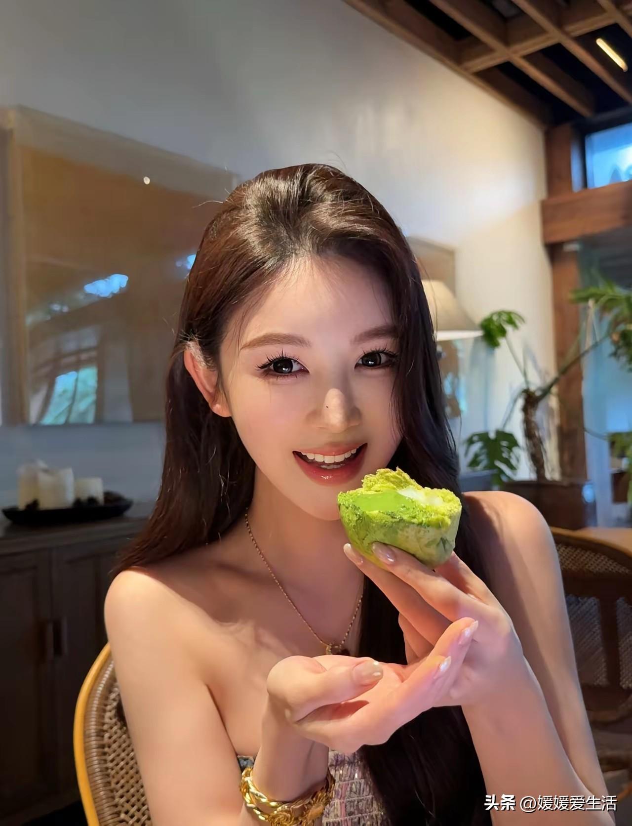 我也觉得钱就像个无所不能的“魔法钥匙”，能打开生活里各种难题的大门。就说生活方面