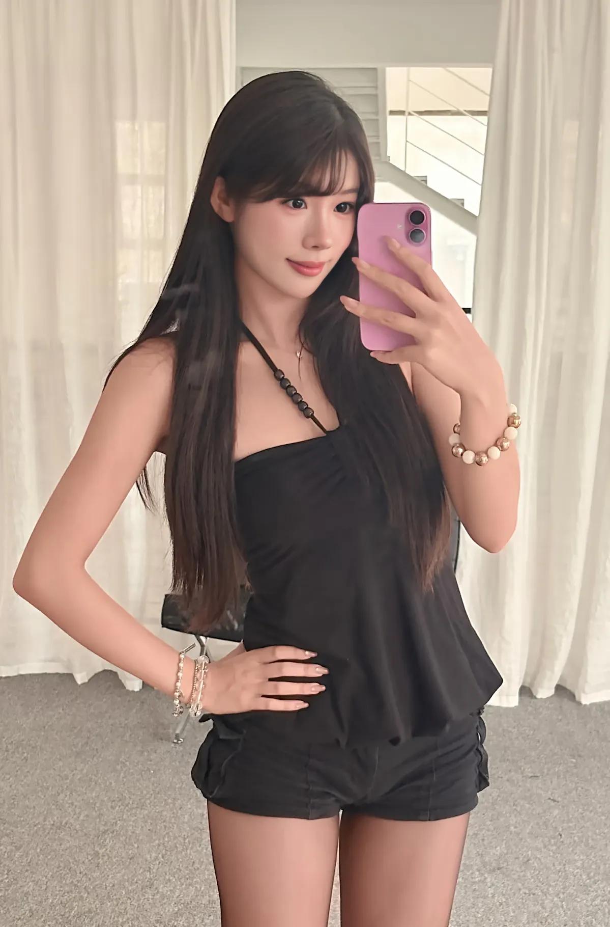 你能接受娶外国老婆吗？当然可以接受，不过能娶华夏女人最好，因为混血个人认为不好，