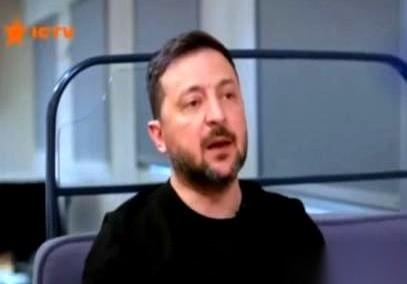 “为了阻止大规模不满和叛乱！”
这话，不是别人说的，是泽连斯基。他直指克里姆林宫