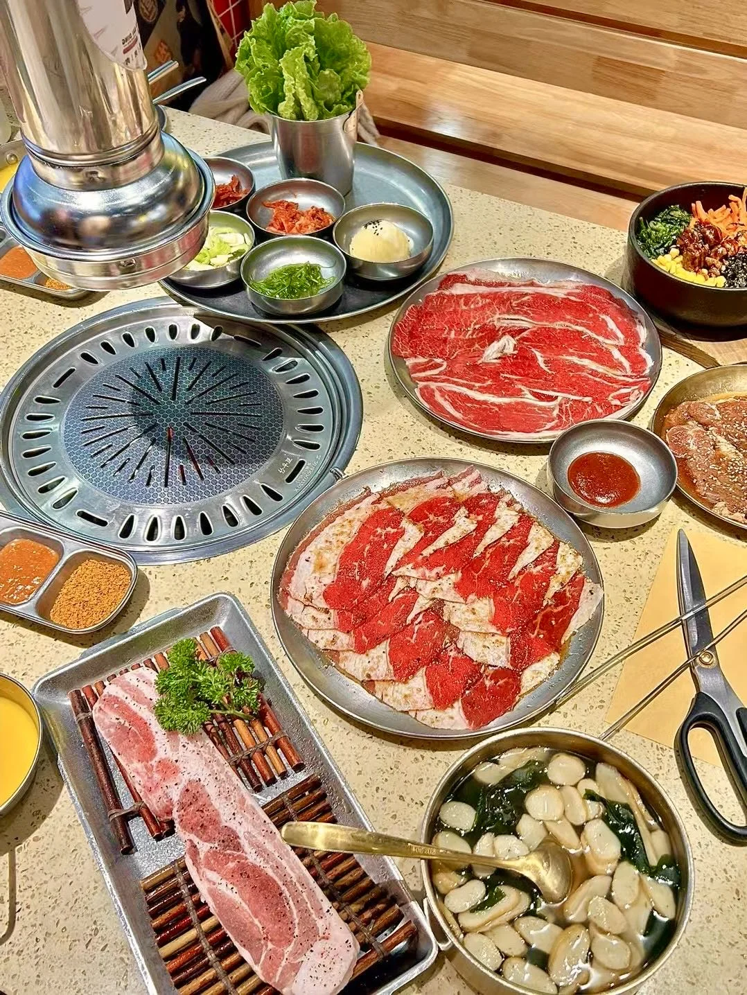 这家烤肉店我可以来99次‼️
