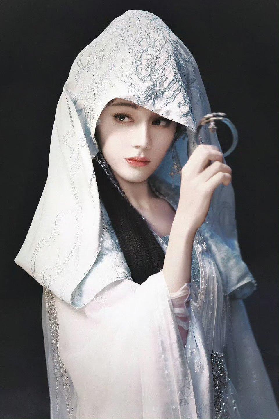 迪丽热巴白日提灯贺思慕这套妆造好像圣女！！！超级美丽白日提灯白日提灯剧版