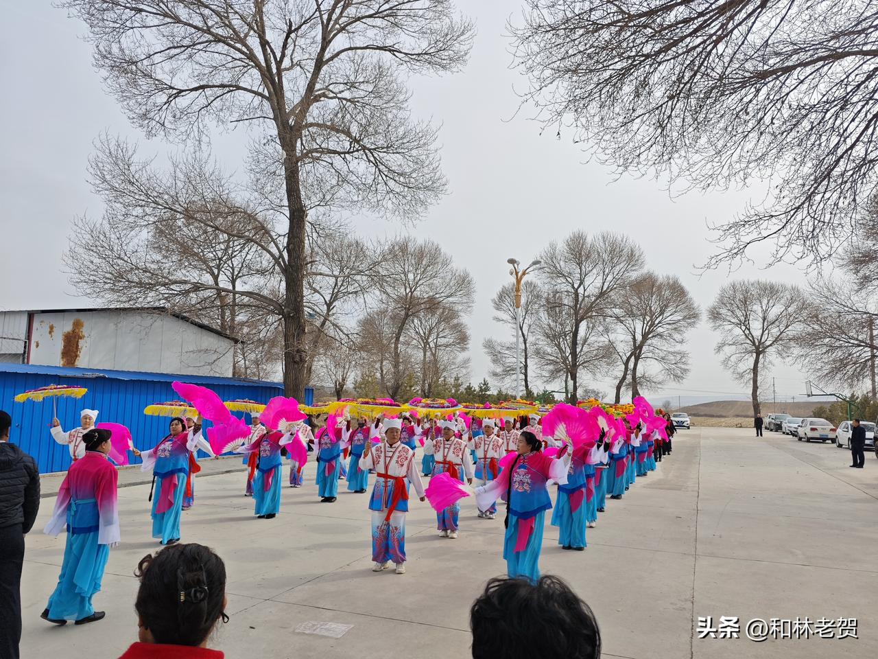 欢天喜地闹元宵，元宵节马上就到了，和林格尔各乡各街道围绕元宵活动展演彩排正在紧锣