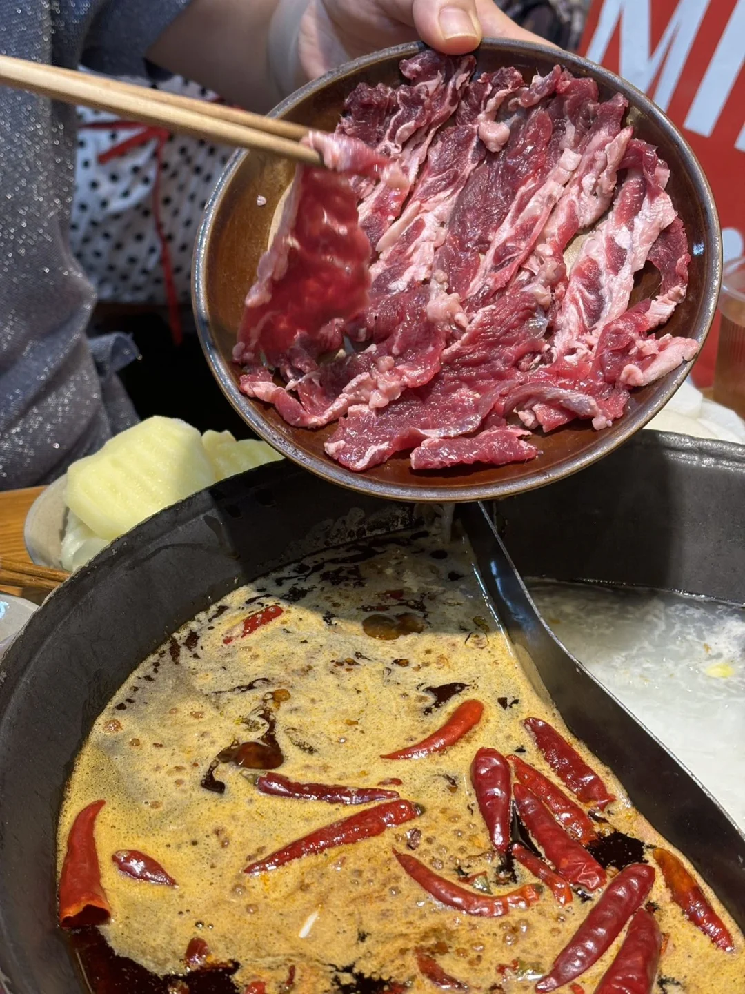 人均这么低的火锅在西安可不常见了🍲～ 跟着本大学生走街串巷寻美食绝对...