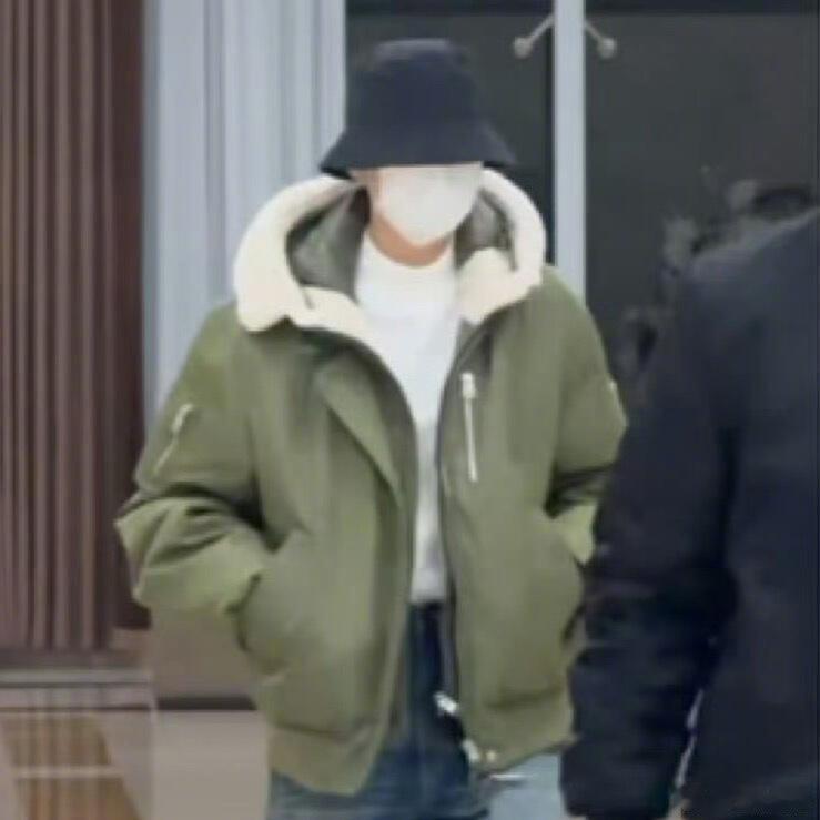 时尚的完成度果然靠脸，沈腾王俊凯，买家秀vs卖家秀