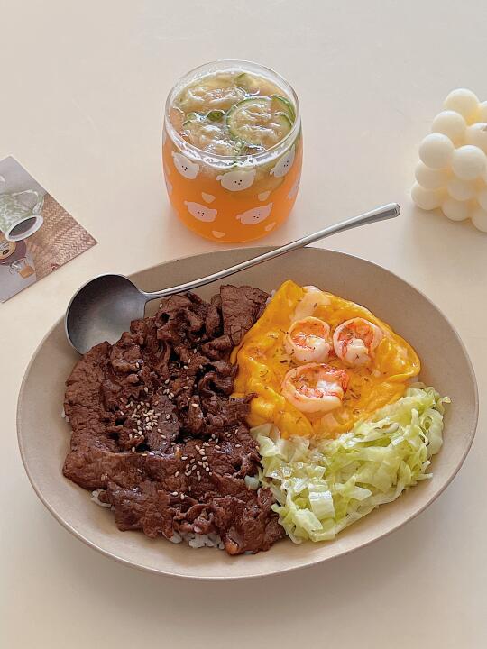一人食brunch|牛虾仁滑蛋盖饭💛柠檬茶🍋‍🟩