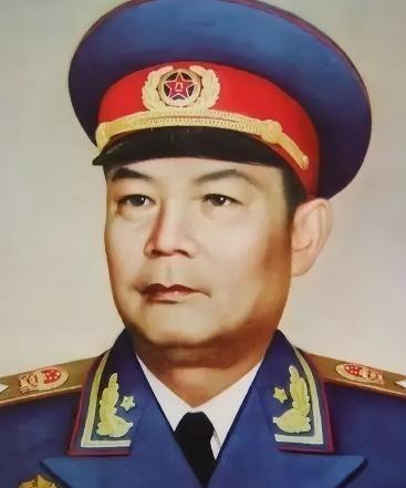1984年，87岁的叶剑英生命陷入“危急时刻”，当众人正处于绝望时，王新德医生打