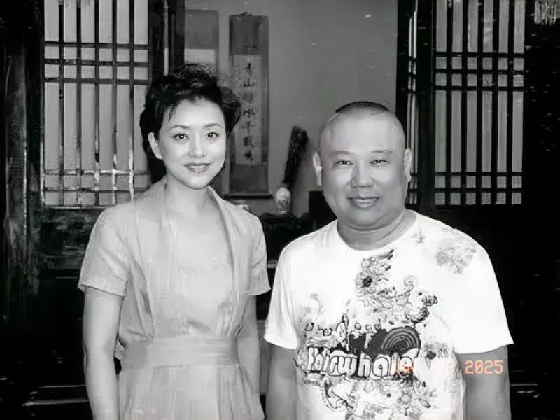 杨澜访谈录系列
杨澜专访《德云社》创史人郭德纲先生。