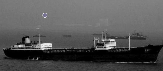 七艘货轮满载铁矿驶向中国，华盛顿火冒三丈要求制裁，加拿大巡逻机曾被拦截！

这事