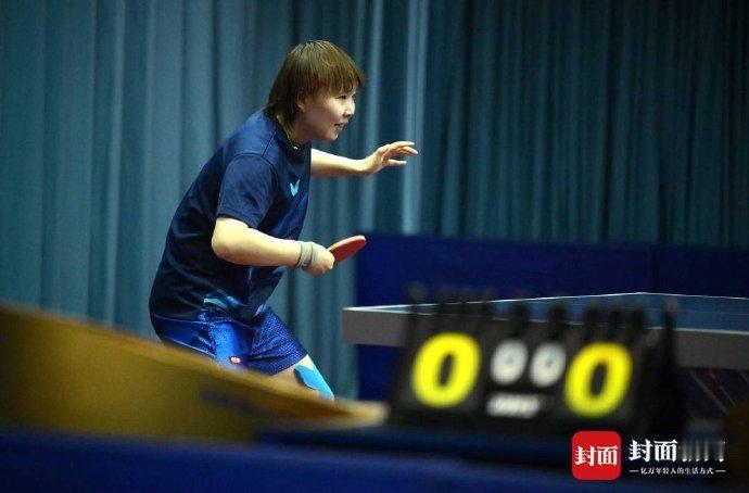 陈振江执教朱雨玲据报道，WTT多哈冠军赛即将于1月7日打响，世界冠军即将开启自己