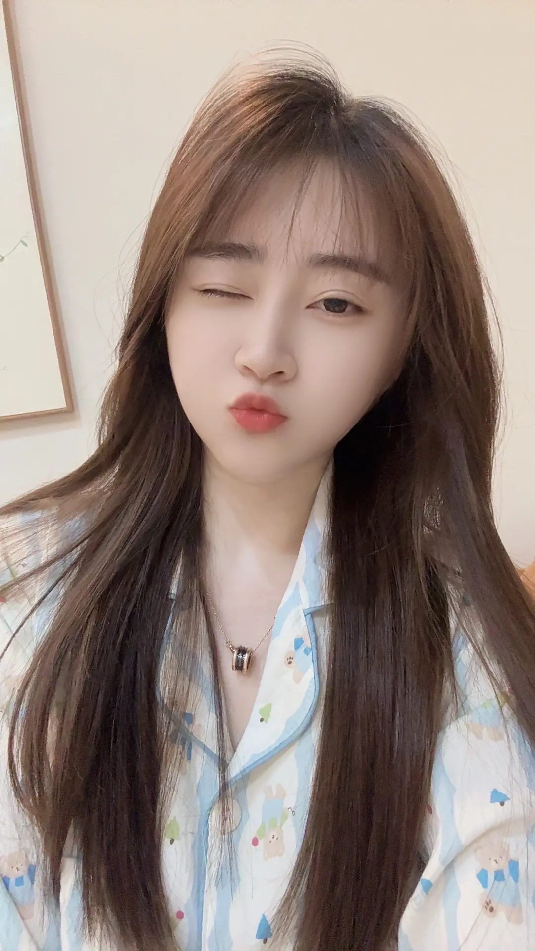 笨蛋美女