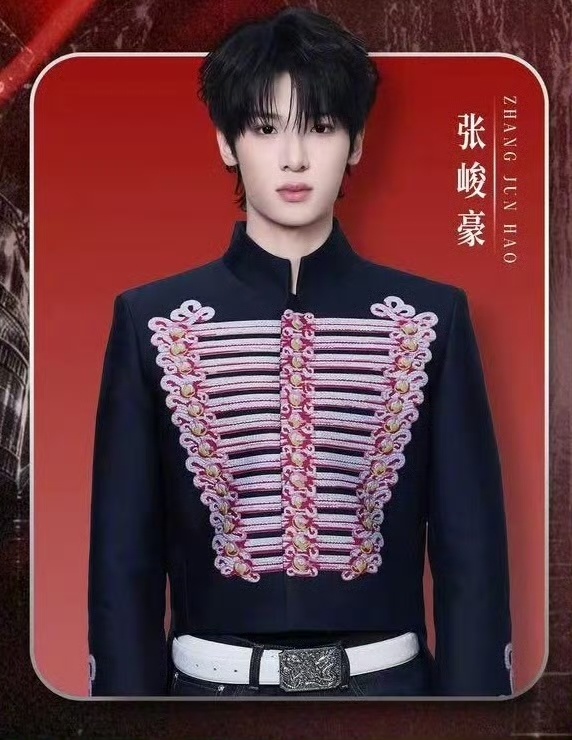 张峻豪首当主持🎙️张峻豪跨界首当主持这个小顺顺又在偷偷给惊喜了！要去“着迷”电