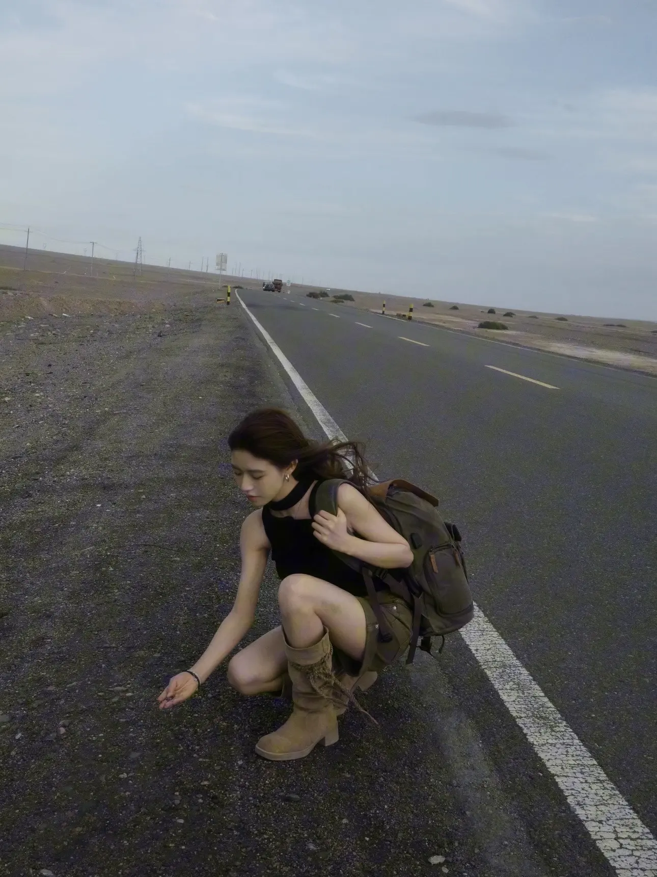 去无人岛旅行。