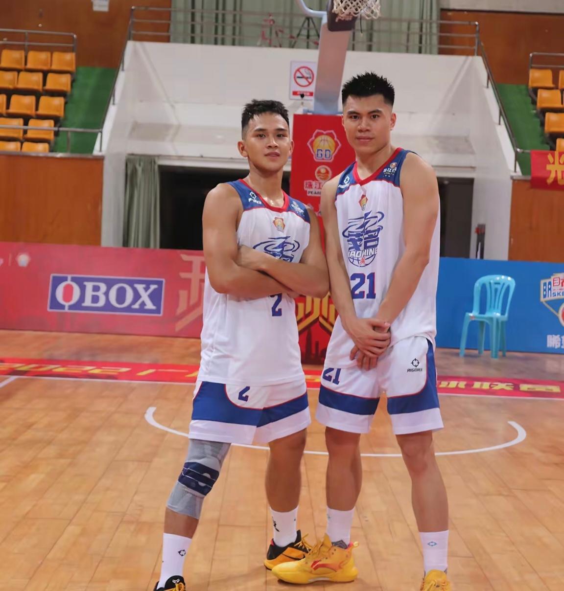 茂名男篮主力球员罗家裕，广东清远出生，现年30岁，身高175cm，场上司职控球后