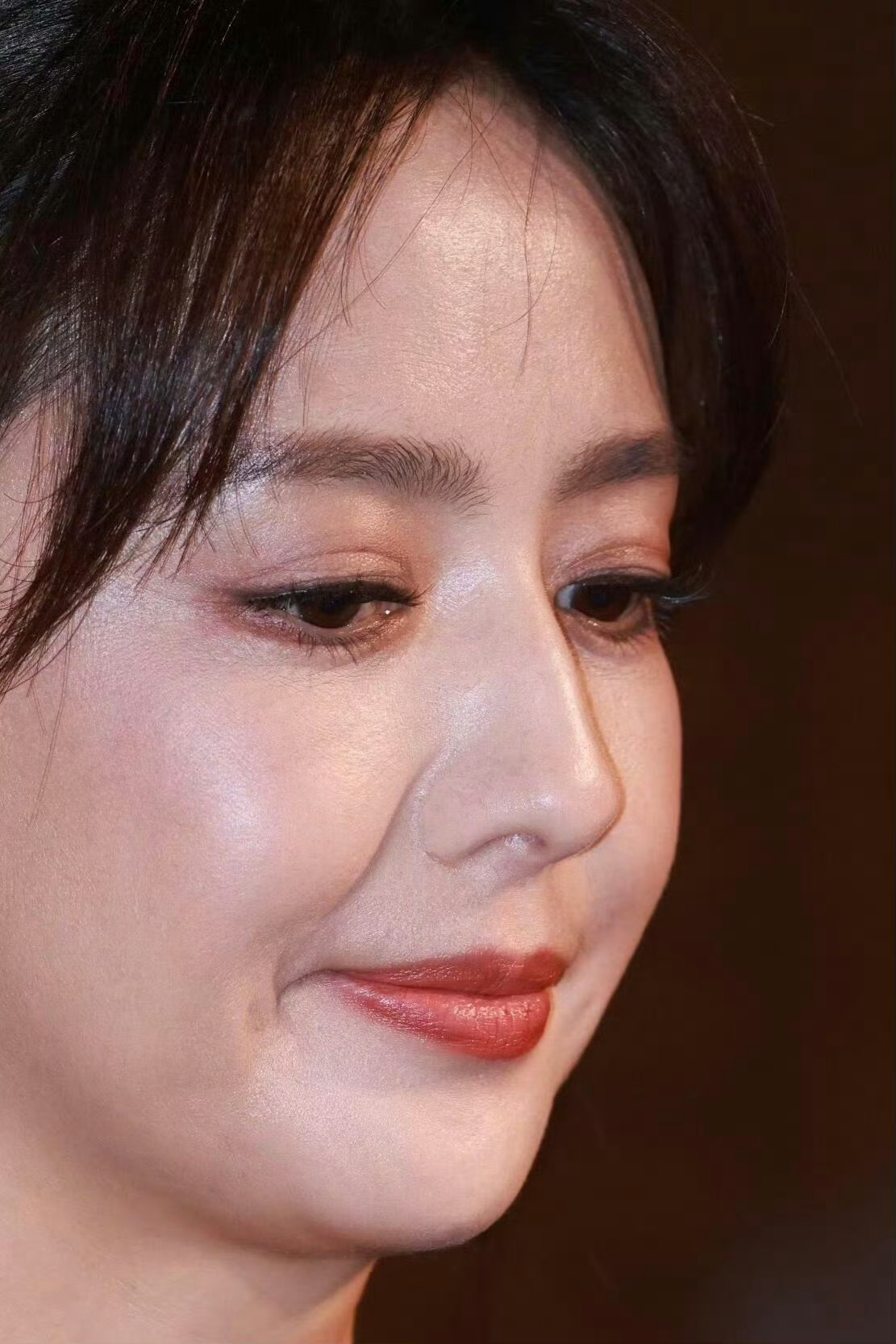 佟丽娅怼脸生图这样的佟妈你还爱吗？ 