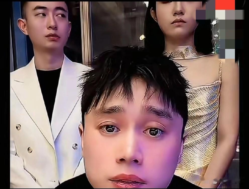 刘二狗伤心落泪允许徒弟们改自己马甲！

          以后粉丝不用叫629