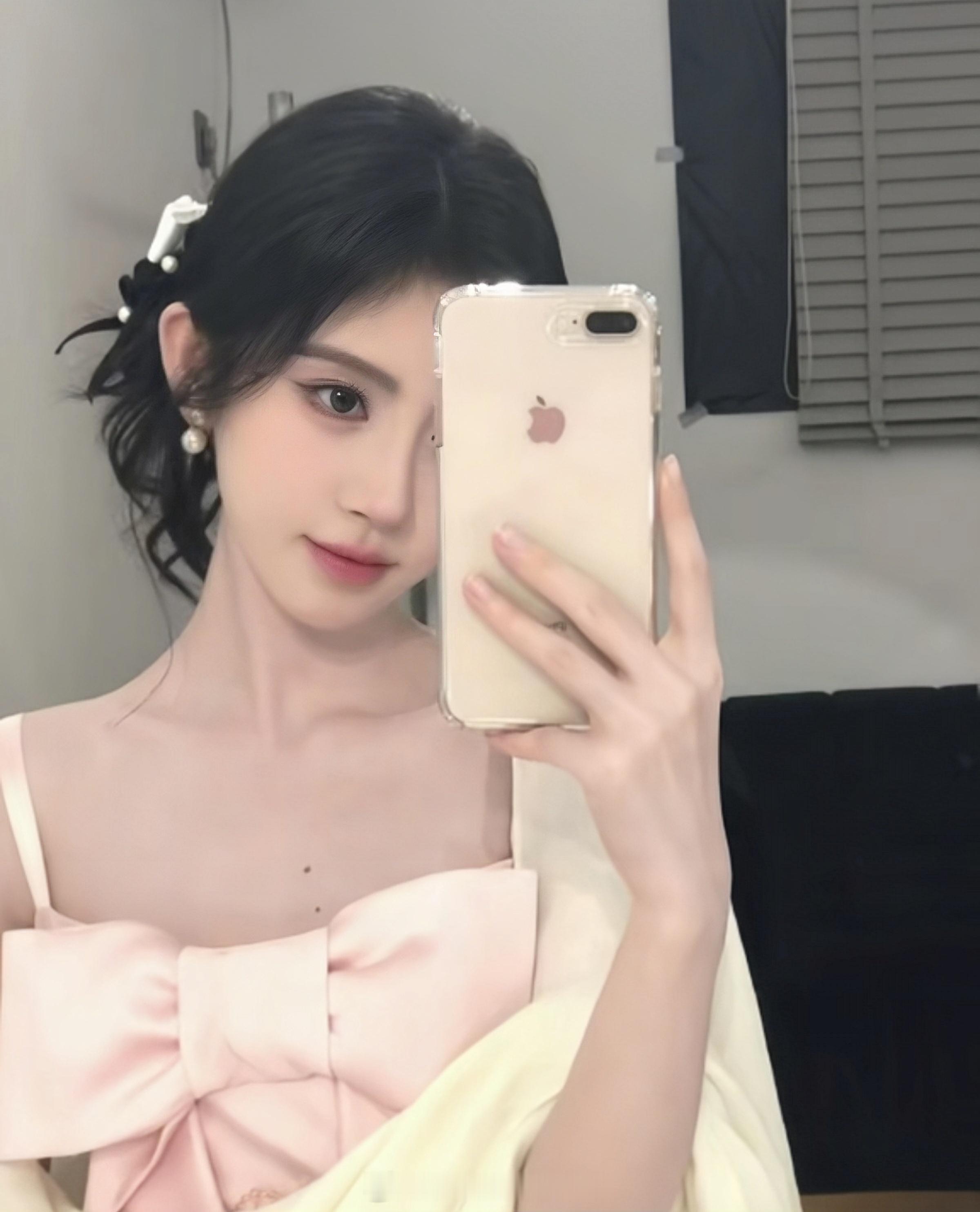 鞠婧祎 抖更新限时日常 