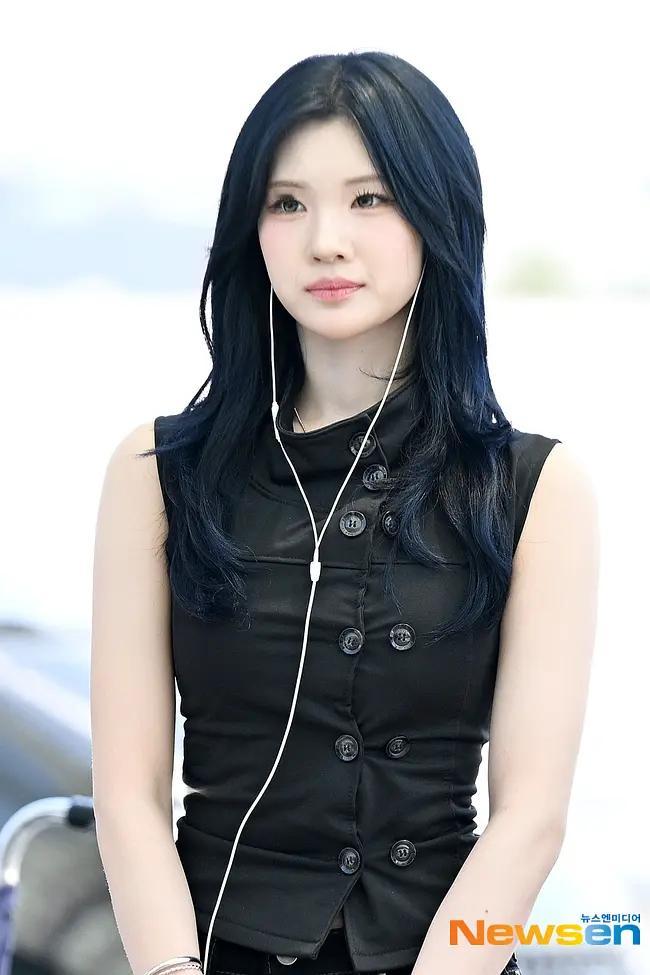 Hearts2Hearts 最新机场新闻图状态如何？JIWOO、CARMEN、Y