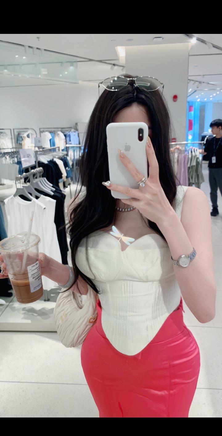 “为什么我来了以后 小哥哥就显得特别忙”