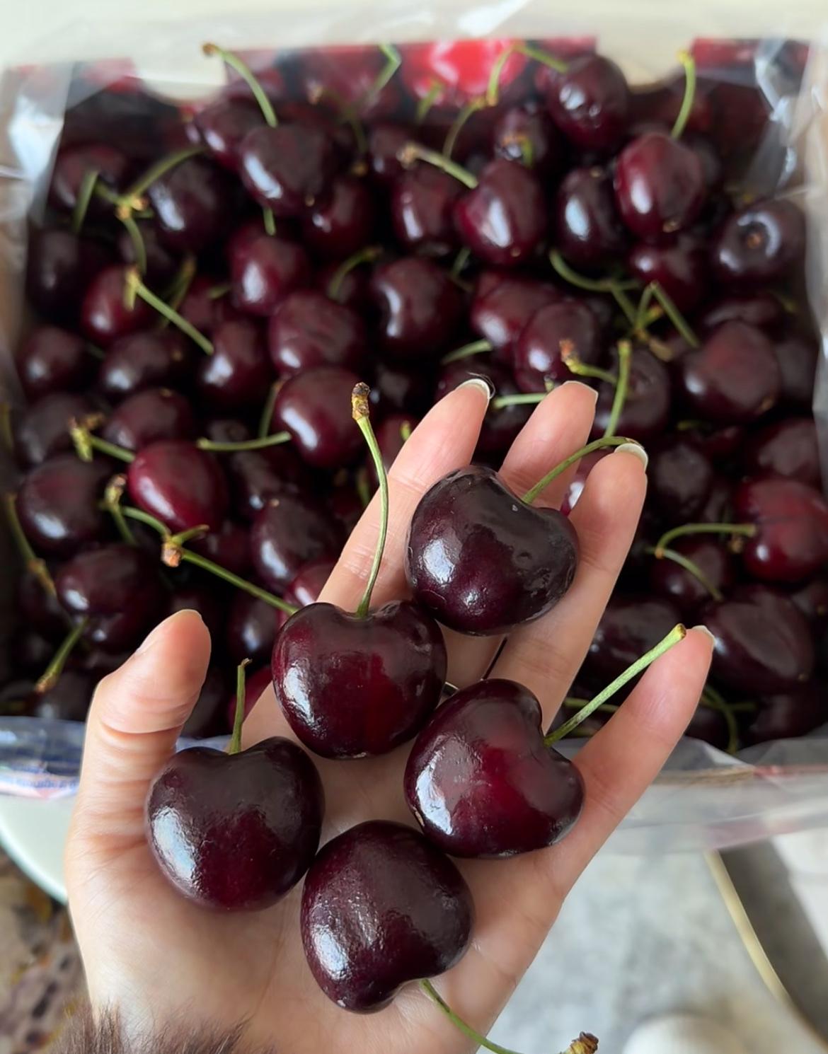 千万不要吃太多车厘子！我家那位的亲身经历，直接给我整出心理阴影了！发工资买了五斤