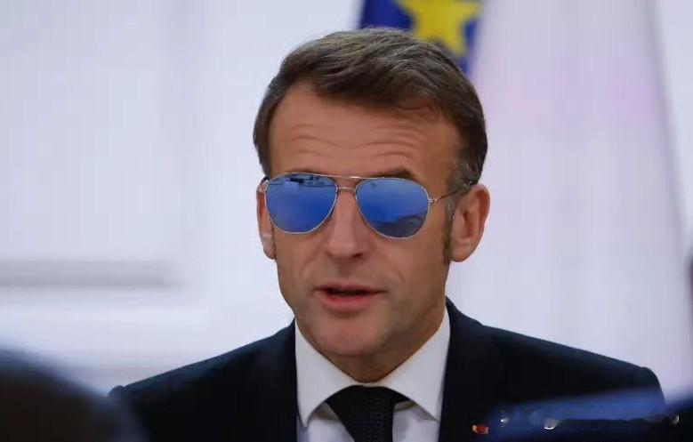 对于美国总统特朗普昨晚威胁要对欧洲8国因“格陵兰岛问题”征收关税。法国总统马克龙