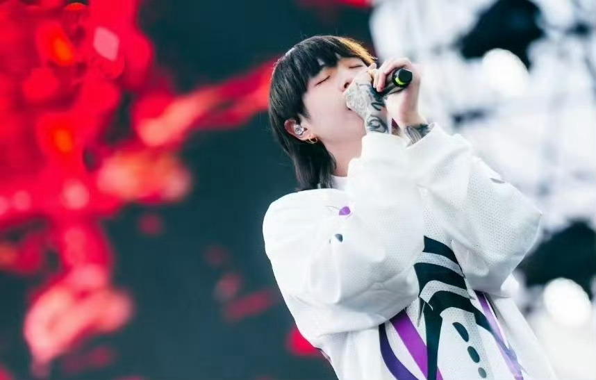 没想到这次竟然是老舅的唐山首演，他竟然没来过唐山？！这次必须排面整起来，我们唐山