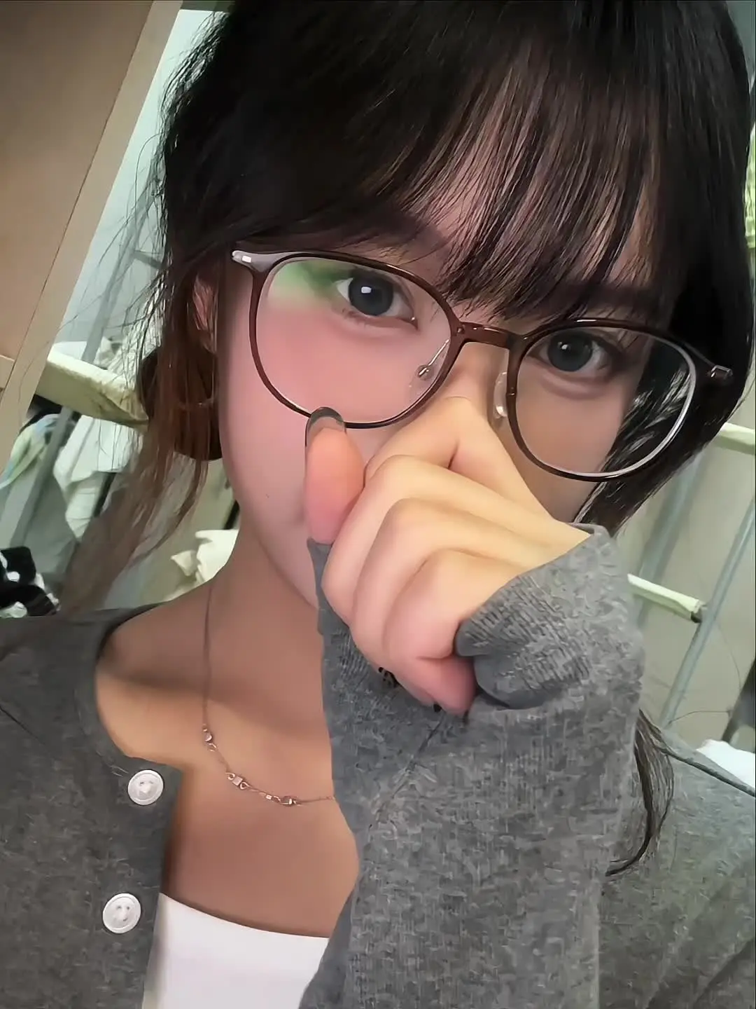 新学的妆 我要把它焊脸上