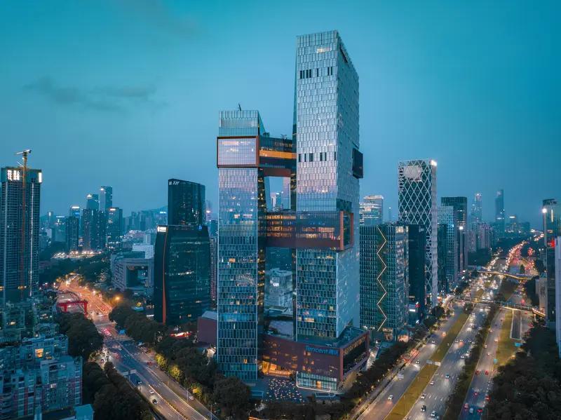 这股票买卖原则，普通人可得好好记着。第一个原则，不买“名字绕口”的股，选熟人优先