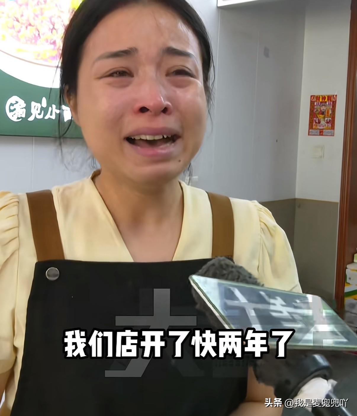 “遇见小面”起诉“渝见小面”
一共四个字其中三个字都一样，遇见小面律师团队认为渝