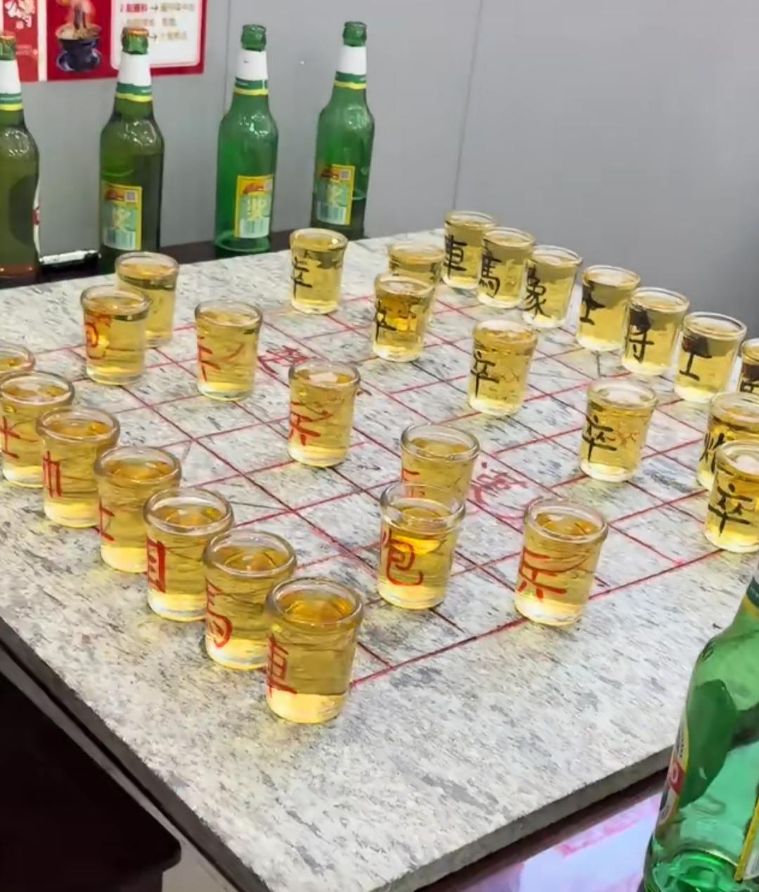 这象棋下的刺激！
即决高下，也决生死！[震惊][震惊][震惊]