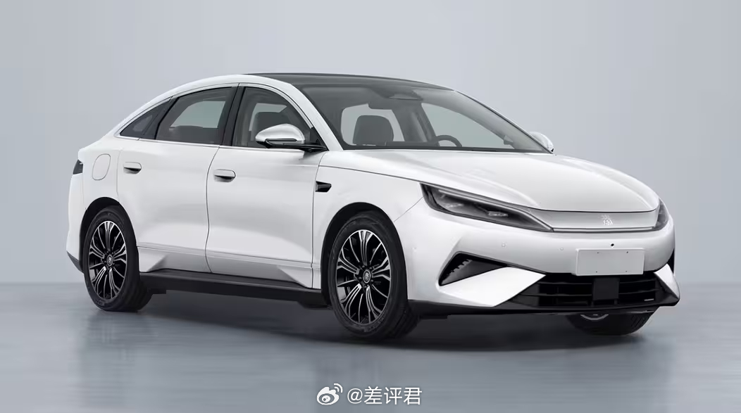 #差评说车# 12月工信部新车超多。比亚迪年底发力了，申报了新车型秦MAX EV