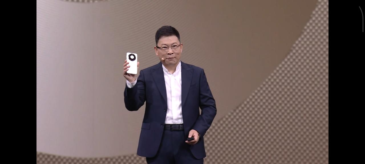 没想到，华为居然被“竹知了”黑了
看到这个话题越来越火，也不得不说一下了，很多连