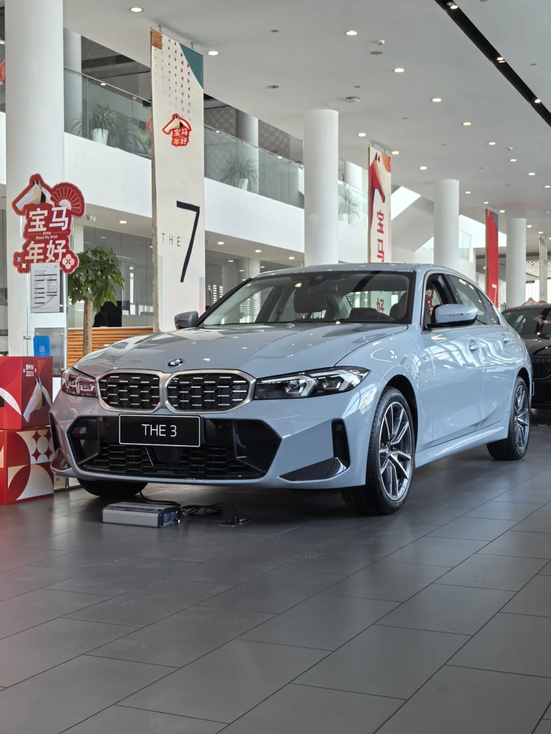 想买宝马330li布鲁克林灰