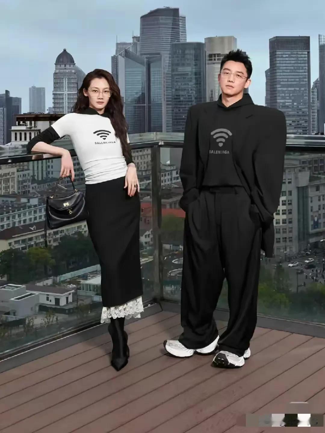 郑恺和苗苗，这是大片吗？大家觉得好看吗[捂脸]


#郑恺# #爆料#