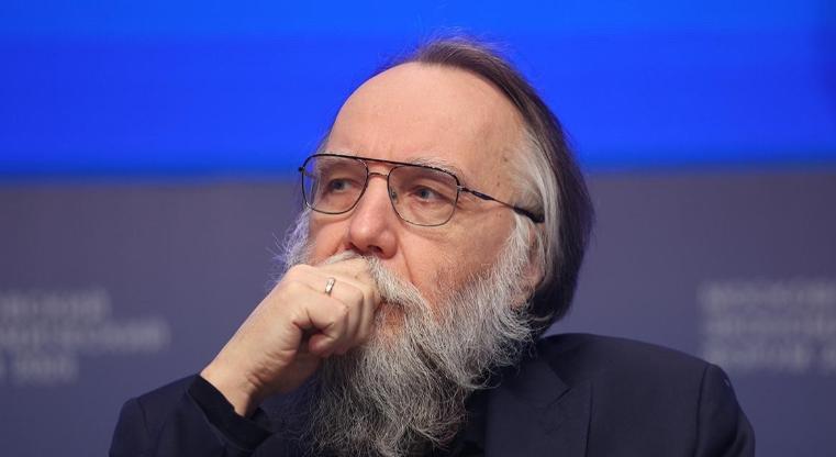 俄罗斯著名地缘政治学家杜金今天说：“我们的盟友正在一个接一个地被系统性地摧毁。如