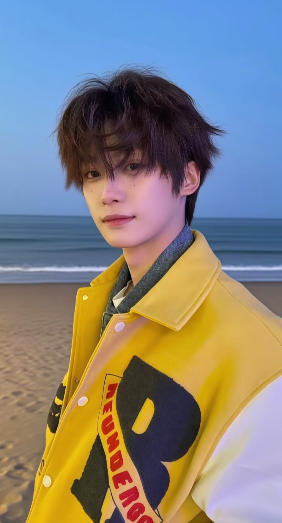 梓渝一个月涨粉500w梓渝i人是你们e人的玩具吧 一路走过来也很不容易啊，很多人